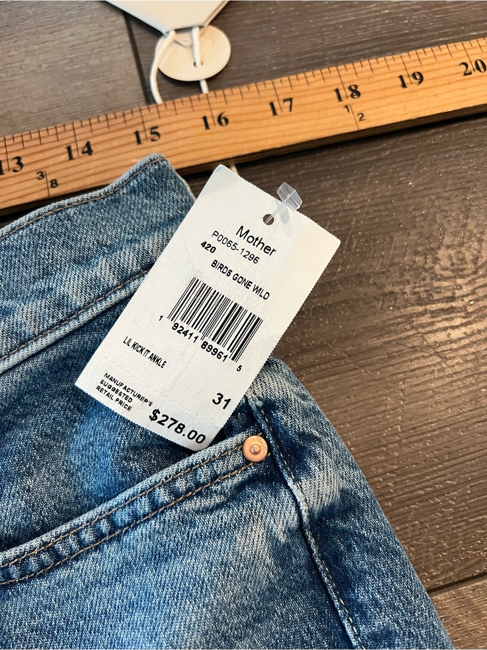 NWT MOTHER Lil Kick It High Rise Cropped Flare Jeans in Birds Gone Sz 31 - Picture 7 of 14